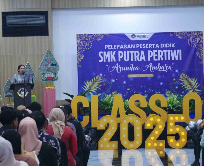 Pelepasan Peserta Didik SMK Putra Pertiwi 2024/2025: Ketika Langkah Meninggalkan Sekolah, Tapi Tidak Pernah Meninggalkan Kenangan