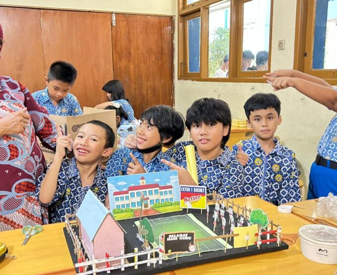 Exploring Wonders at SD Putra Pertiwi: Keajaiban Ekosistem dalam “Masterpiece” Diorama Siswa Kelas 3 Friendship